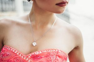 Incorporating Necklaces into Your Everyday Style: 5 Ways