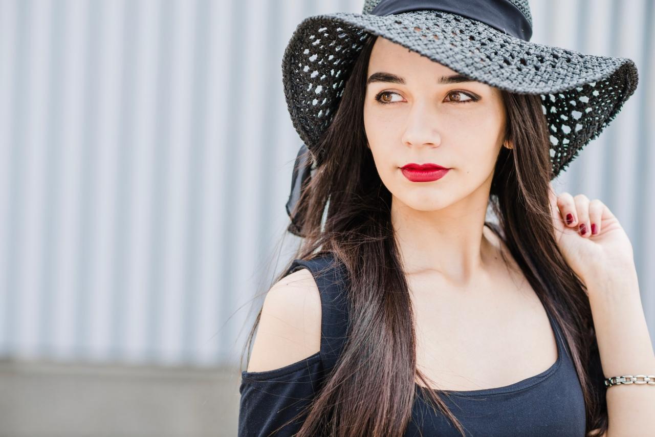 Spice Up Your Outfits with Stylish Hats: 5 Ways